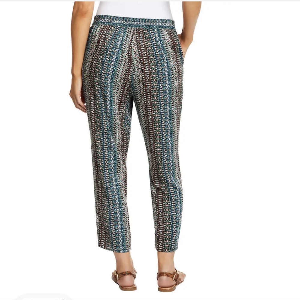 Pants pull on - Picture 3 of 6